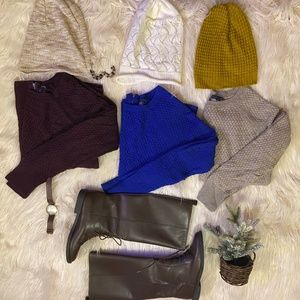 American Eagle Sweater - Royal Blue